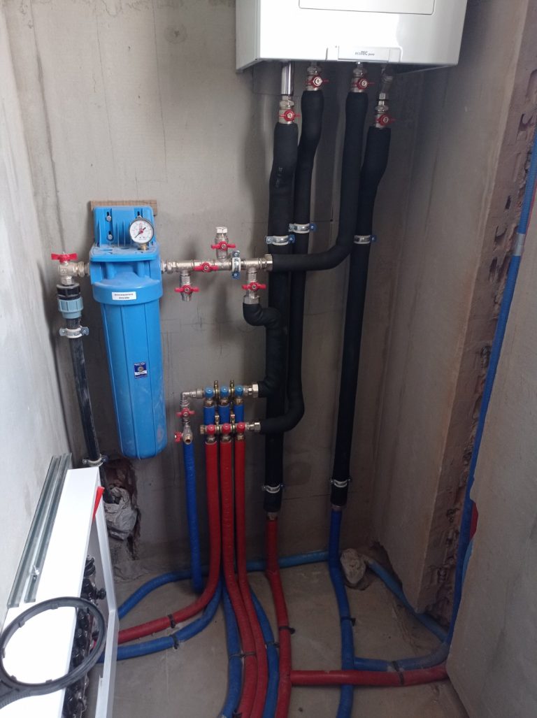 7e122a85 83f4 4864 8c67 388ec4eff100 768x1027