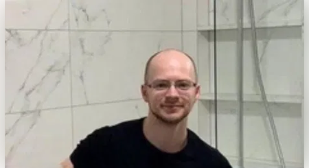 Сергій logo builders.co .ua