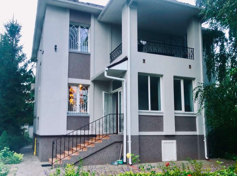 ігор4 1 Київ builders.co .ua  768x570